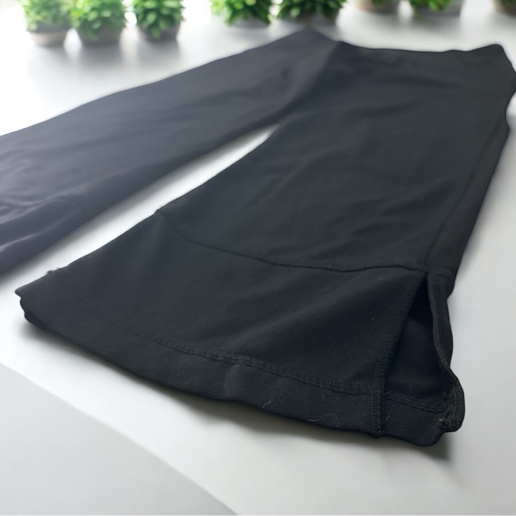 Kyodan | Cropped Flares, Size S